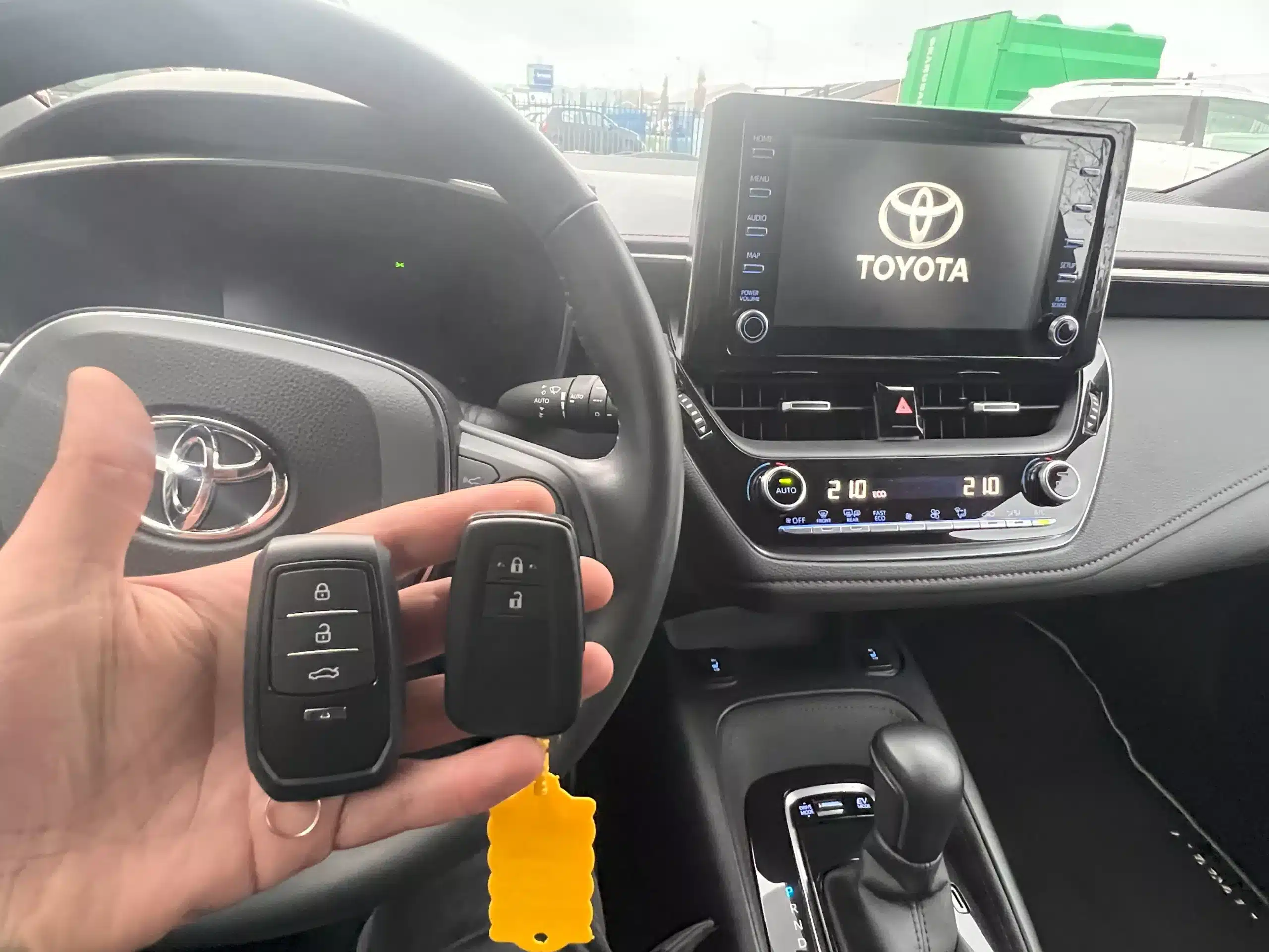 Toyota yaris keyless sleutel bijmaken