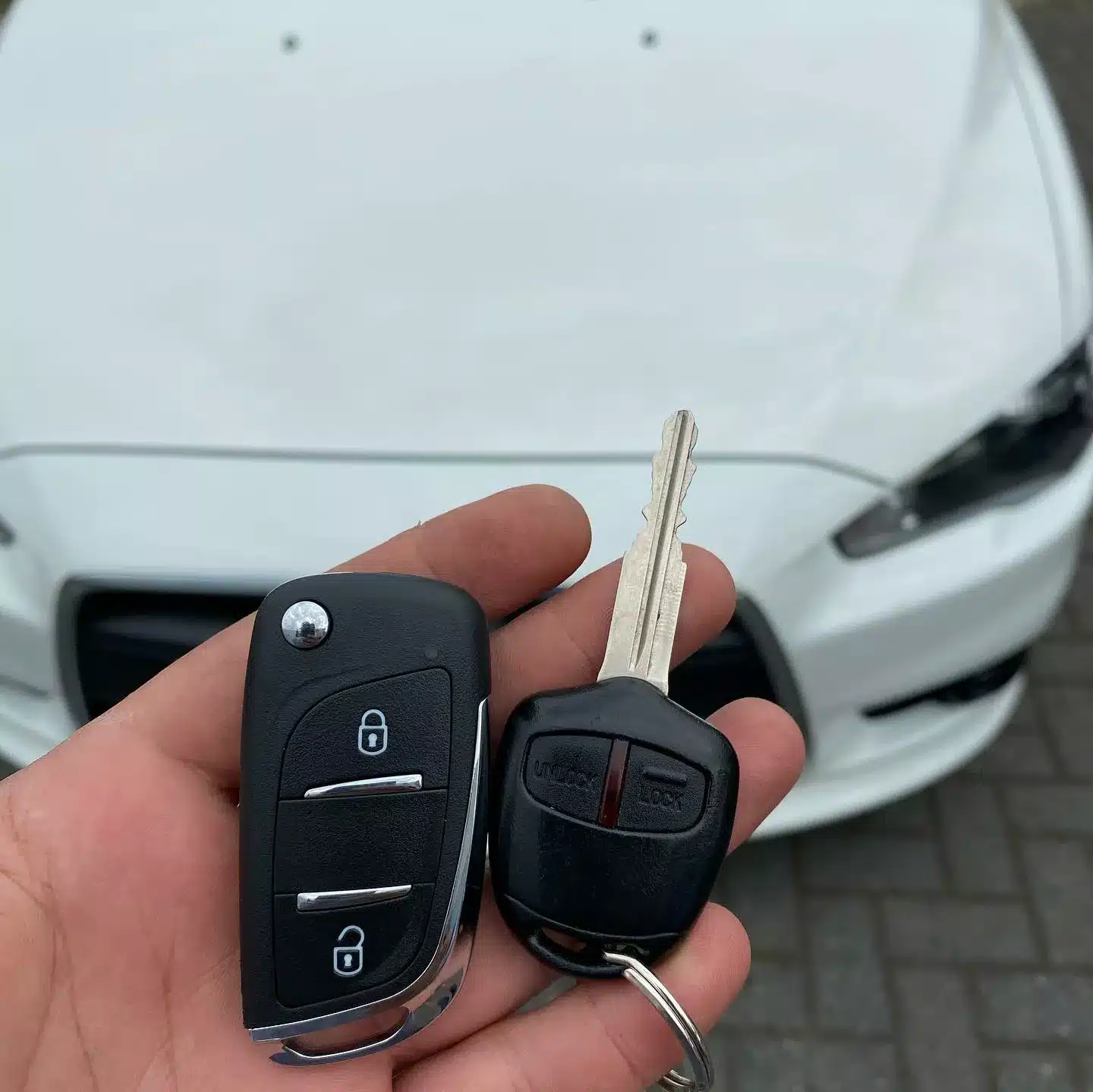 Mitsubishi galant autosleutel bijmaken