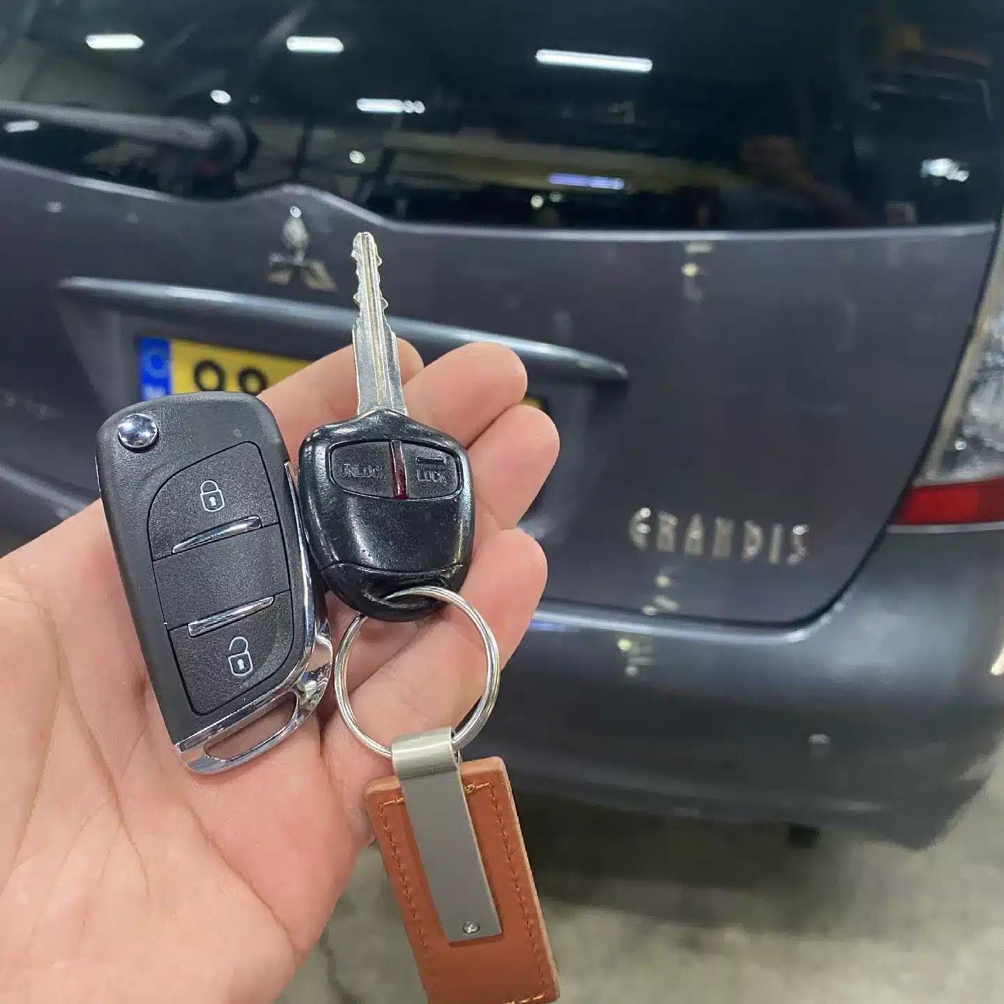 Mitsubishi grandis autosleutel bijmaken