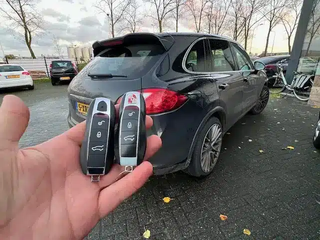 Porsche panamera sleutel bijmaken