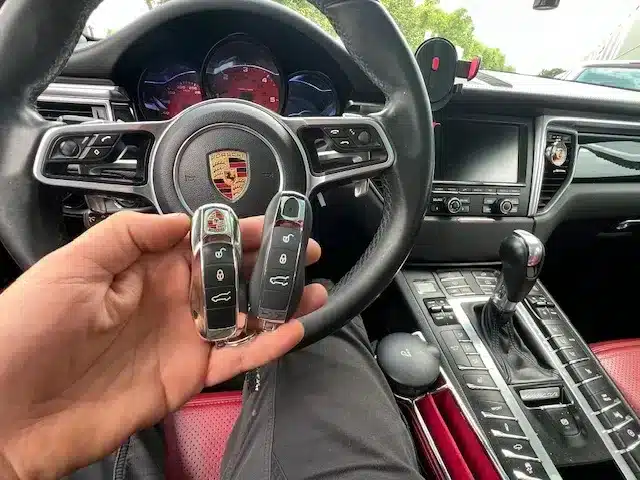 Porsche macan sleutel bij laten maken