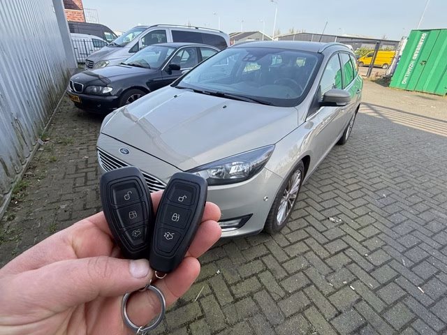 Autosleutels bij een Ford B-Max met keyless sleutel
